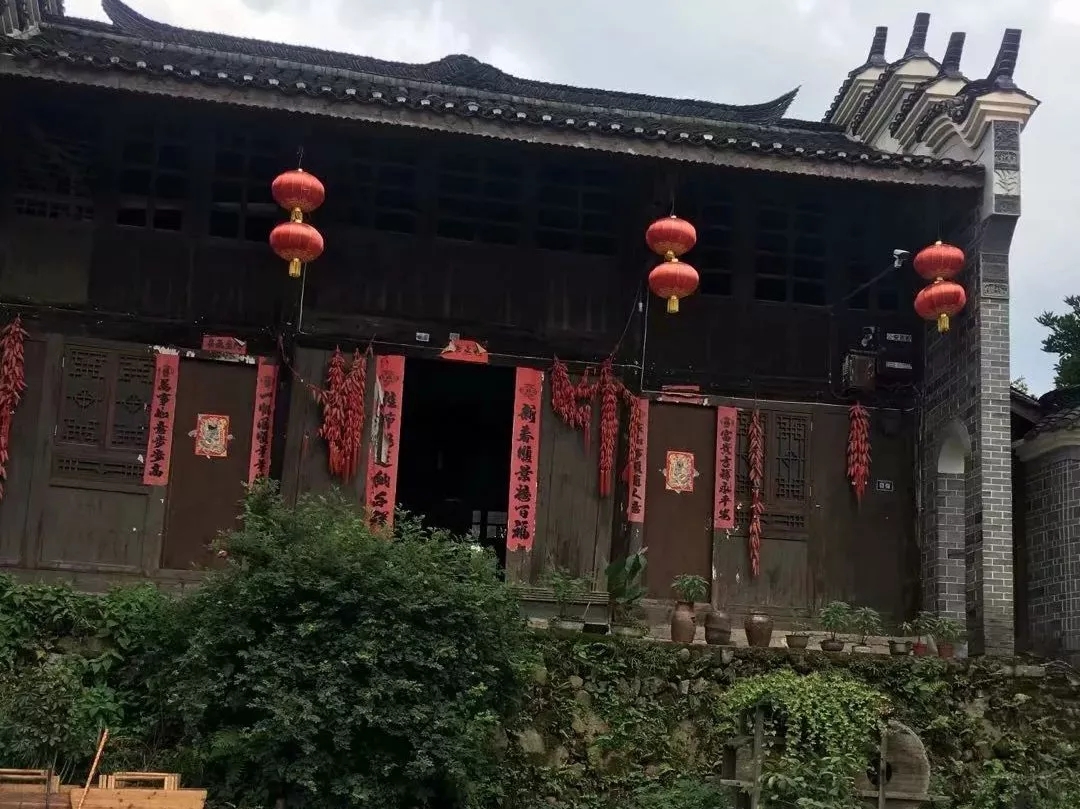 1560392267284370.jpg 1560392267284370.jpg